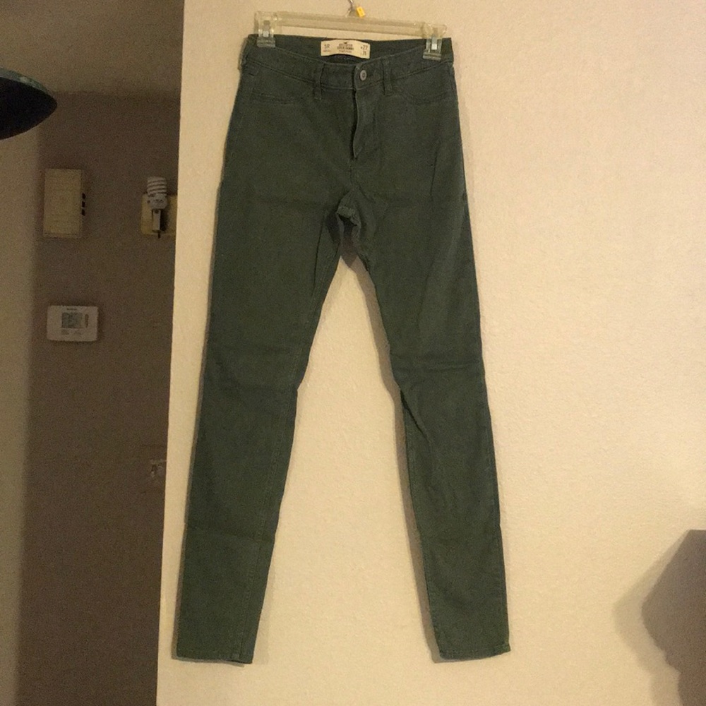 Hollister high rise jeans size 5R